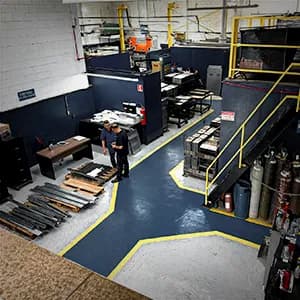 ADOM Metalúrgica – Dobras de metal precisas e planejadas para o seu projeto. Dobras de metal com cálculo preciso e alinhamento perfeito.