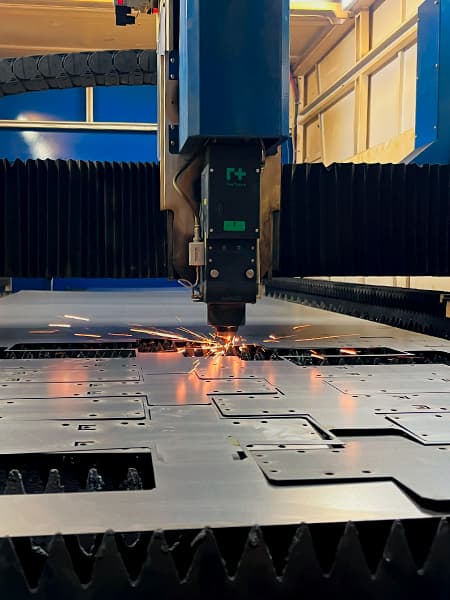 LASER - ADOM Metalúrgica LASER - ADOM Metalúrgica